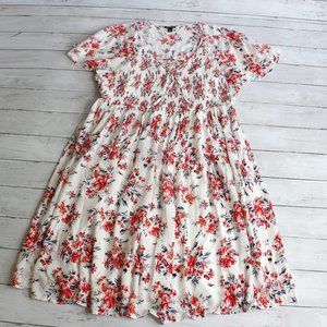 Torrid Womens Floral Dress Plus Size 2 2X White Red Blue Smocked